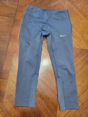 Nike Capri Leggings